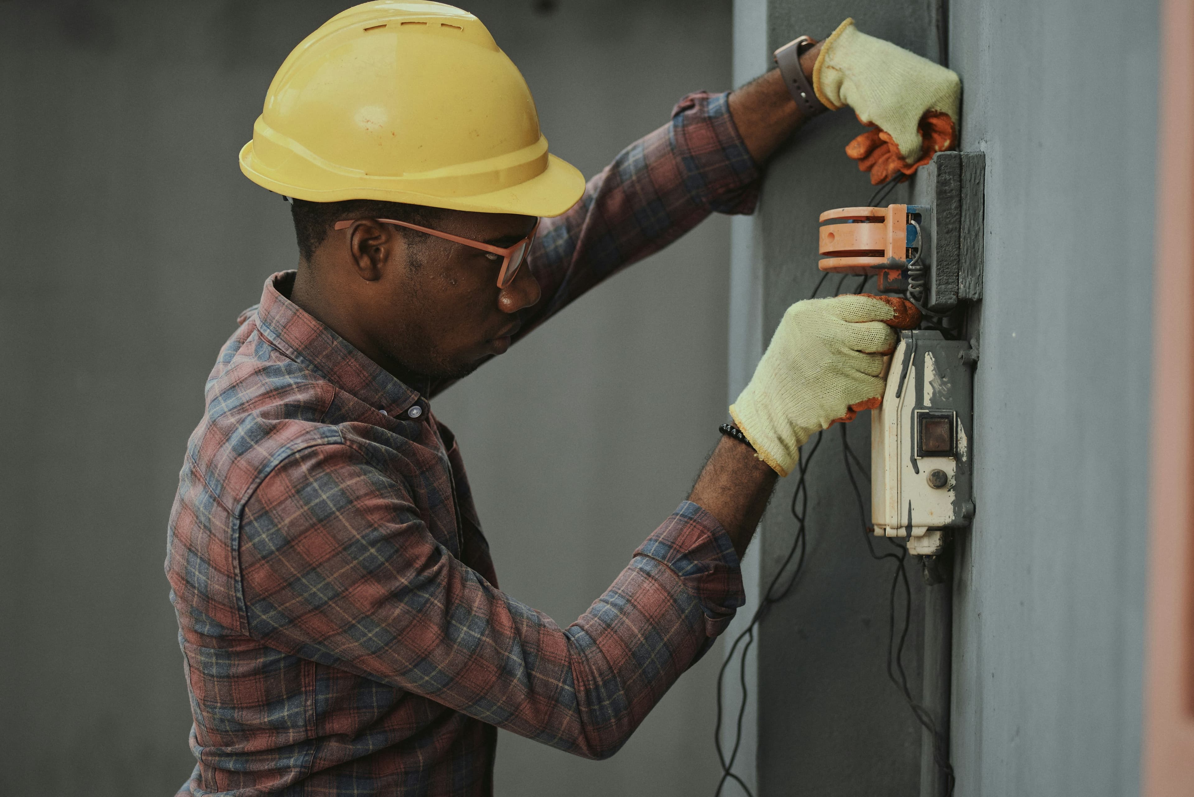 Electrical Fittings & Repair